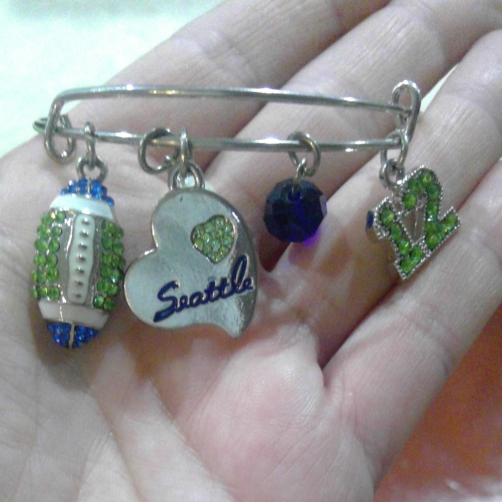 seattle seahawk 12th fan 4 charm bracelet slide